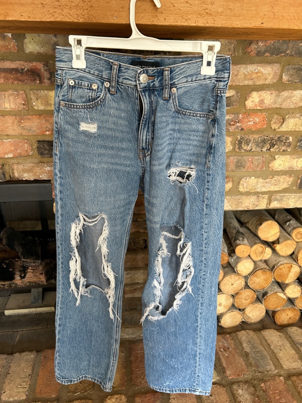 Aeropostale Light Wash Distressed Ripped Jeans